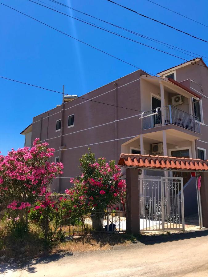 Apartments Villa Dovinefa Ksamil Eksteriør bilde