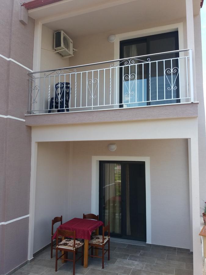 Apartments Villa Dovinefa Ksamil Eksteriør bilde